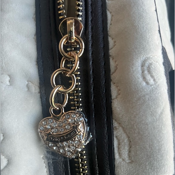 Juicy Couture Vintage Dream Velour Satchel - Picture 5 of 7
